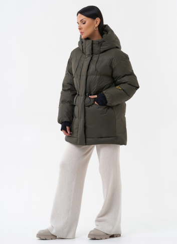 Женский пуховик с капюшоном