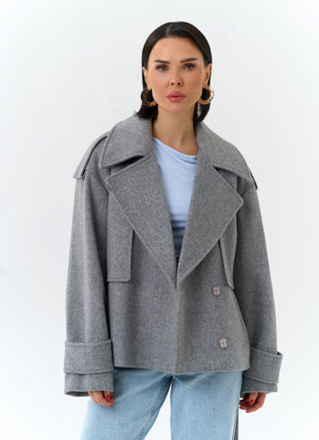 Женское укороченное пальто с английским воротником