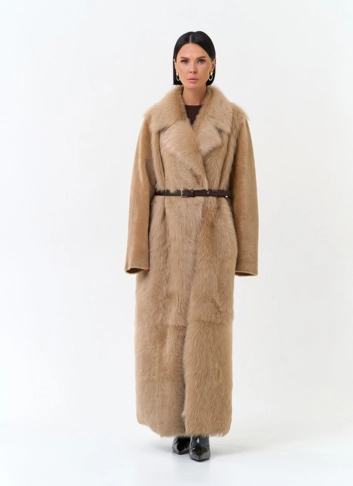 Женская двухсторонняя дубленка из натурального меха с английским воротником Женская двухсторонняя дубленка из натурального меха с английским воротником