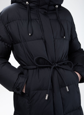 Женский пуховик с капюшоном 