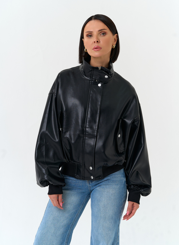 Женская куртка бомбер из эко кожи