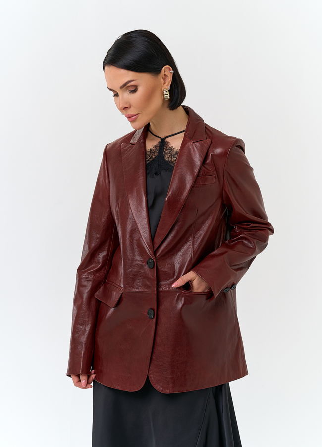 фото Жакет из натуральной кожи красного цвета модель № 32733