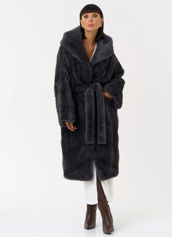 Женская шуба из меха норки с капюшоном