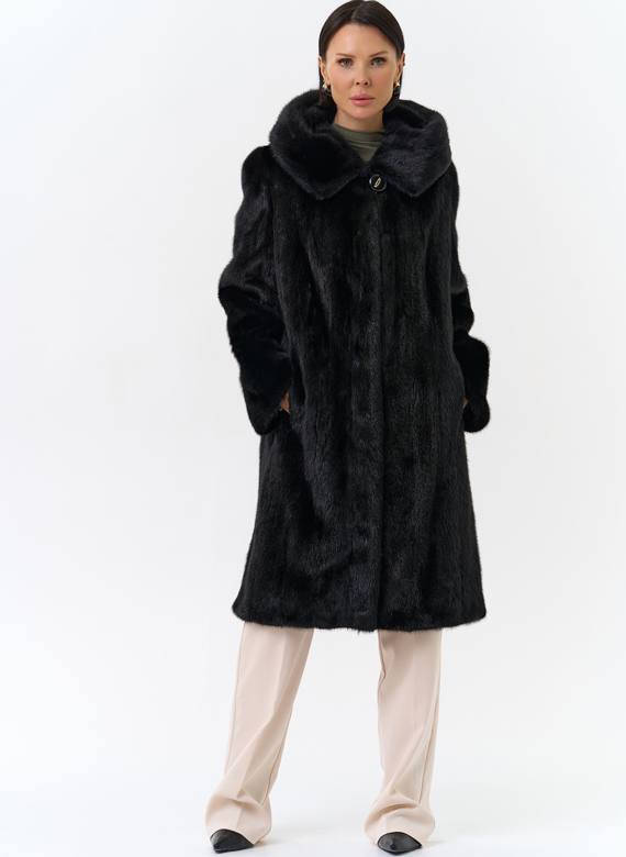 Черная норковая шуба с капюшоном