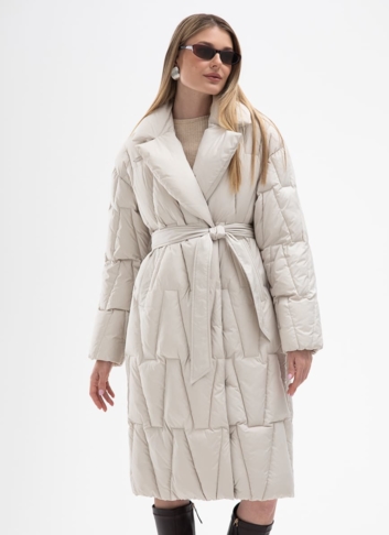 Женский пуховик с английским воротником