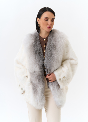 Шуба из норки с отделкой из меха лисы