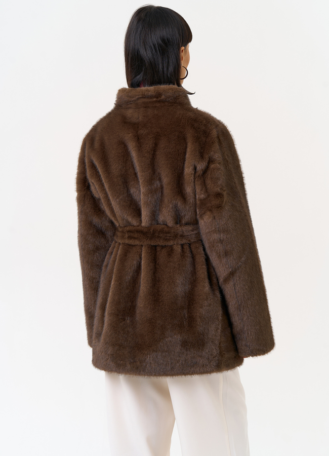 Женская шуба из эко меха с поясом модель № 31252 в рассрочку