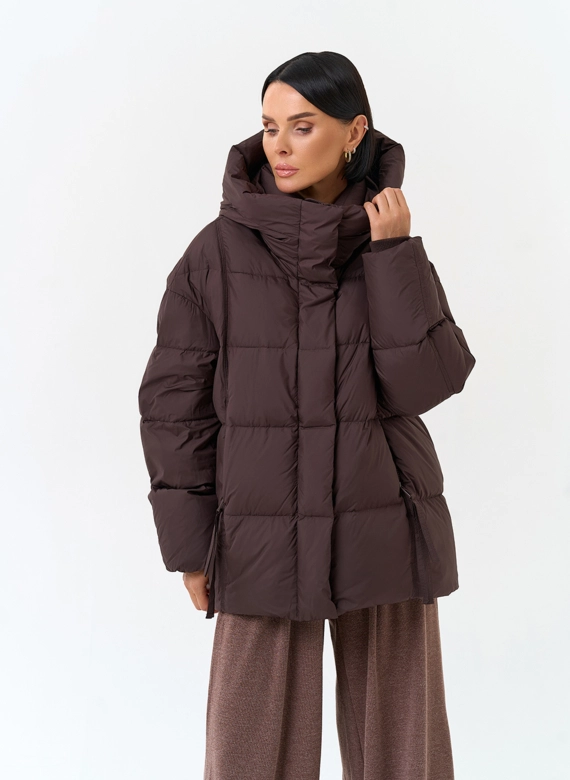 Женский пуховик с капюшоном