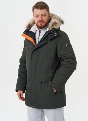 Пуховик с отделкой из меха енота