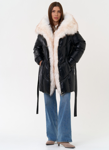 Женский пуховик из эко кожи с отделкой из эко меха