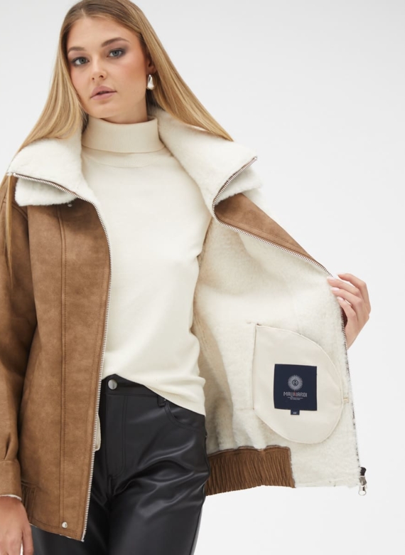 Женская дубленка из эко кожи с воротником стойкой