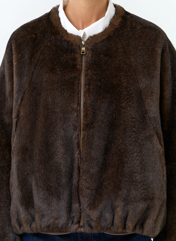 Женская куртка из эко меха