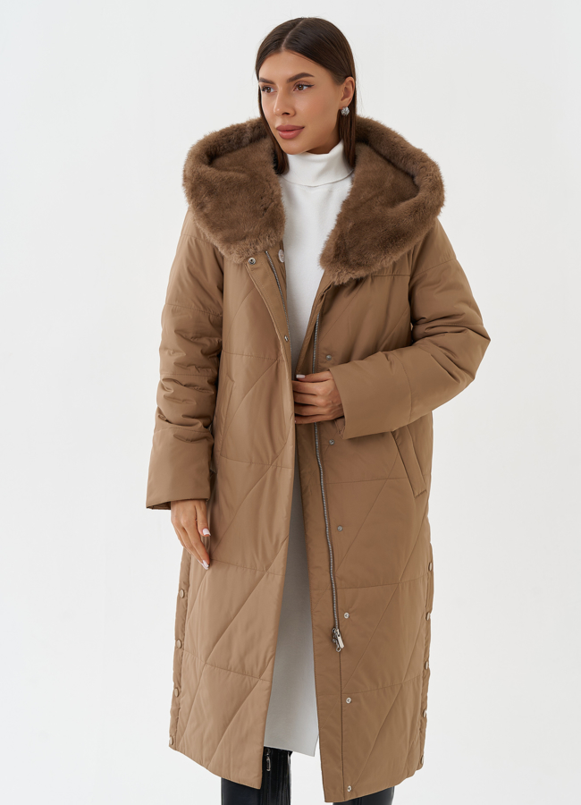 Пуховик с капюшоном из эко меха модель № 28400 универмаг малина