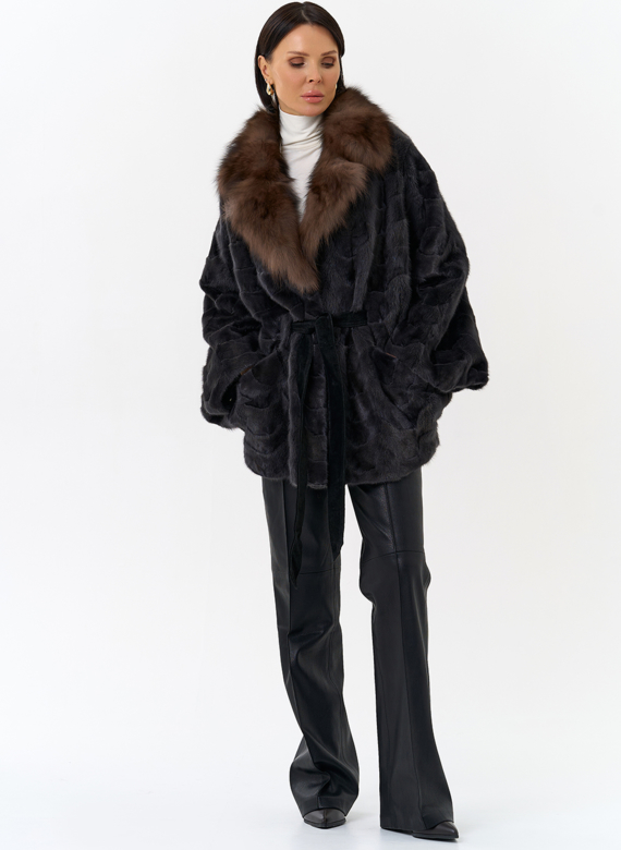 Шуба из меха норки с воротником из меха лисы