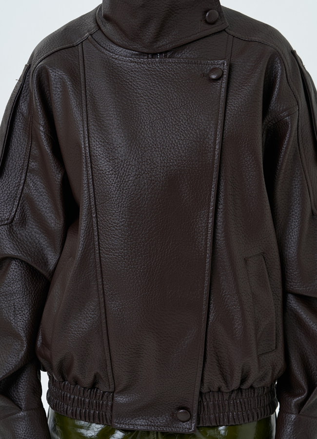 Женская куртка из эко кожи с воротником стойкой модель № 33144 универмаг малина