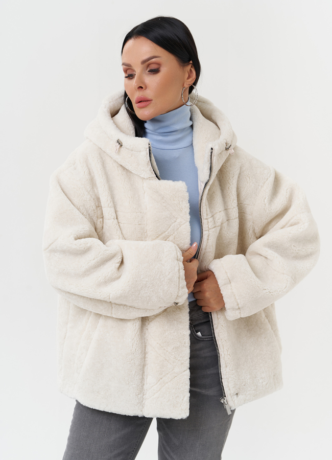 Куртка из эко меха с капюшоном модель № 28107 универмаг малина