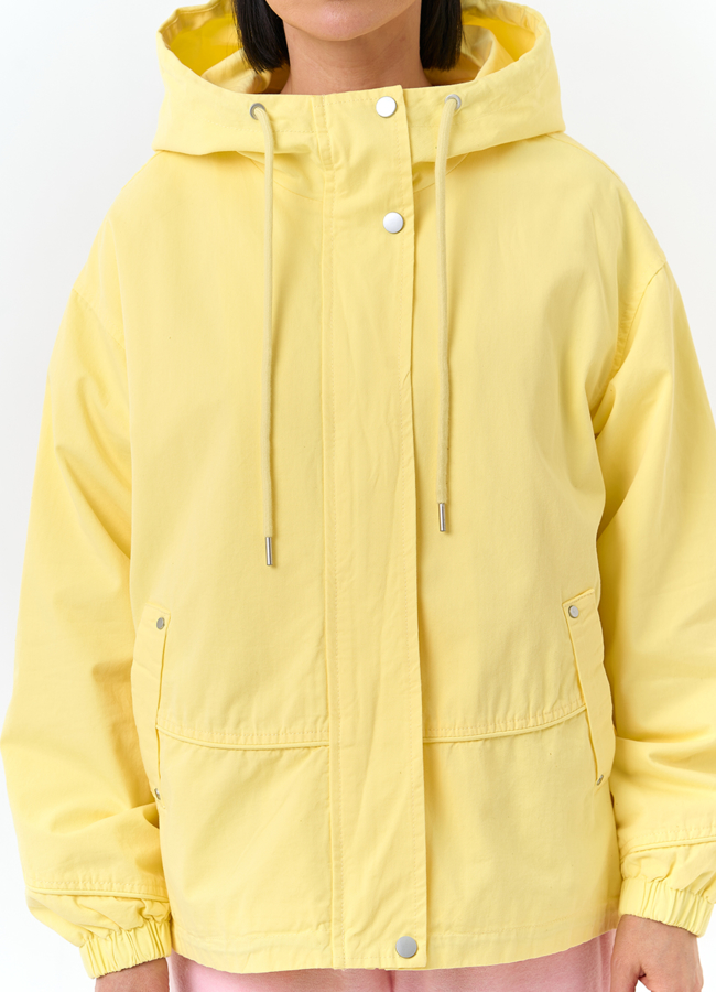 Женская ветровка с капюшоном  модель № 33120 универмаг малина