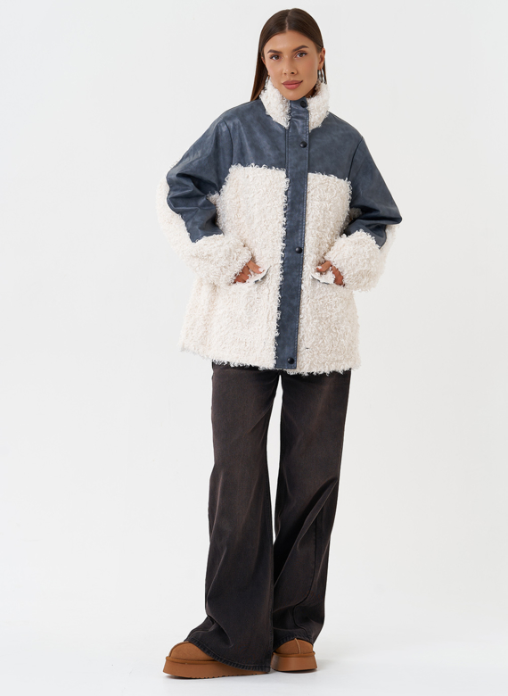 Жакет синего цвета с эко мехом